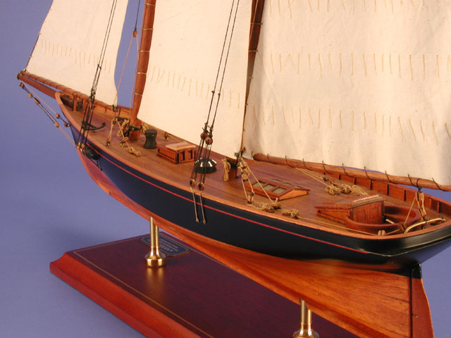 [America Ship Model]