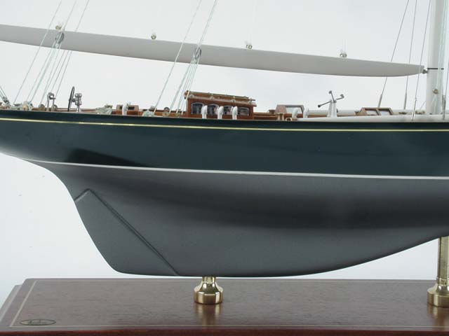 [Shamrock Ship Model]