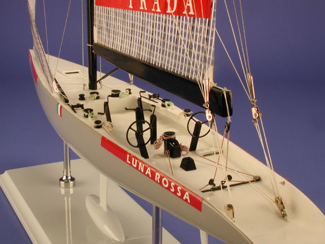 [Prada Ship Model]