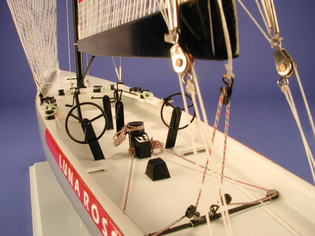 [Prada Ship Model]