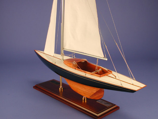 [Dragon Ship Model]