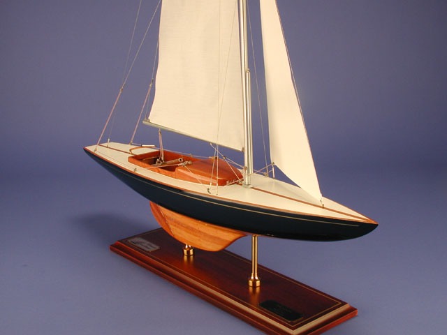 [Dragon Ship Model]