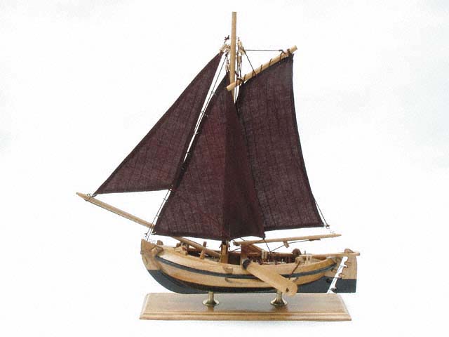 [Antique Style Pond Yacht]