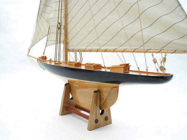 [Bermuda Sloop Model]