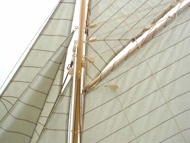 [Small Columbia J-Yacht Ship Model]